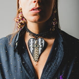 118 Collana 100% Handmade con passamaneria nera e ciondolo a cuore piatto grande con occhio- in pelle a righe bianca e nera
