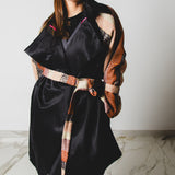 11 - Trench Sartoriale Oversize “Watson” – Pezzo Unico nero con jacquard
