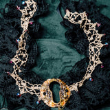 120 Collana chocker 100% Handmade con passamaneria nera di pizzo e  chiusura centrale con serratura e chiave