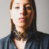 120 Collana chocker 100% Handmade con passamaneria nera di pizzo e  chiusura centrale con serratura e chiave