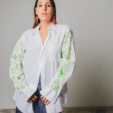 150 Camicia vintage bianca taglio maschile YSL con dipinto sulla schiena TG M - Serpenti con strass