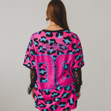 16 - T-Shirt Sportiva Maculata Pink & Blue “LE PEG 00” tg L