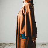 22 - KINTSUGI – Cappotto Kimono Sartoriale in Lana Vergine e Pelle Cognac