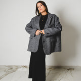 23 - Giacca NORA Sartoriale Donna Oversize in Lana Vergine  – Modello Scatoletta Le Peg spinata grigia con strass neri