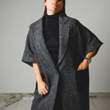 26 - L'OVER SPIGATO – Cappotto Sartoriale Oversize in Pura Lana Vergine Grigio Spigato