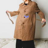 Vintage upcycling trench coat with raglan sleeves and cape with rhinestones and hand-painted illustration - size 50/52