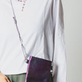 29 - NOMAD MINI PURPLE SHINE – Portacellulare in pelle viola metallizzata | Pezzo unico