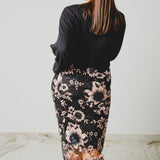 371 – Gonna Easy Slim in Pizzo Ricamato Floreale con paillettes