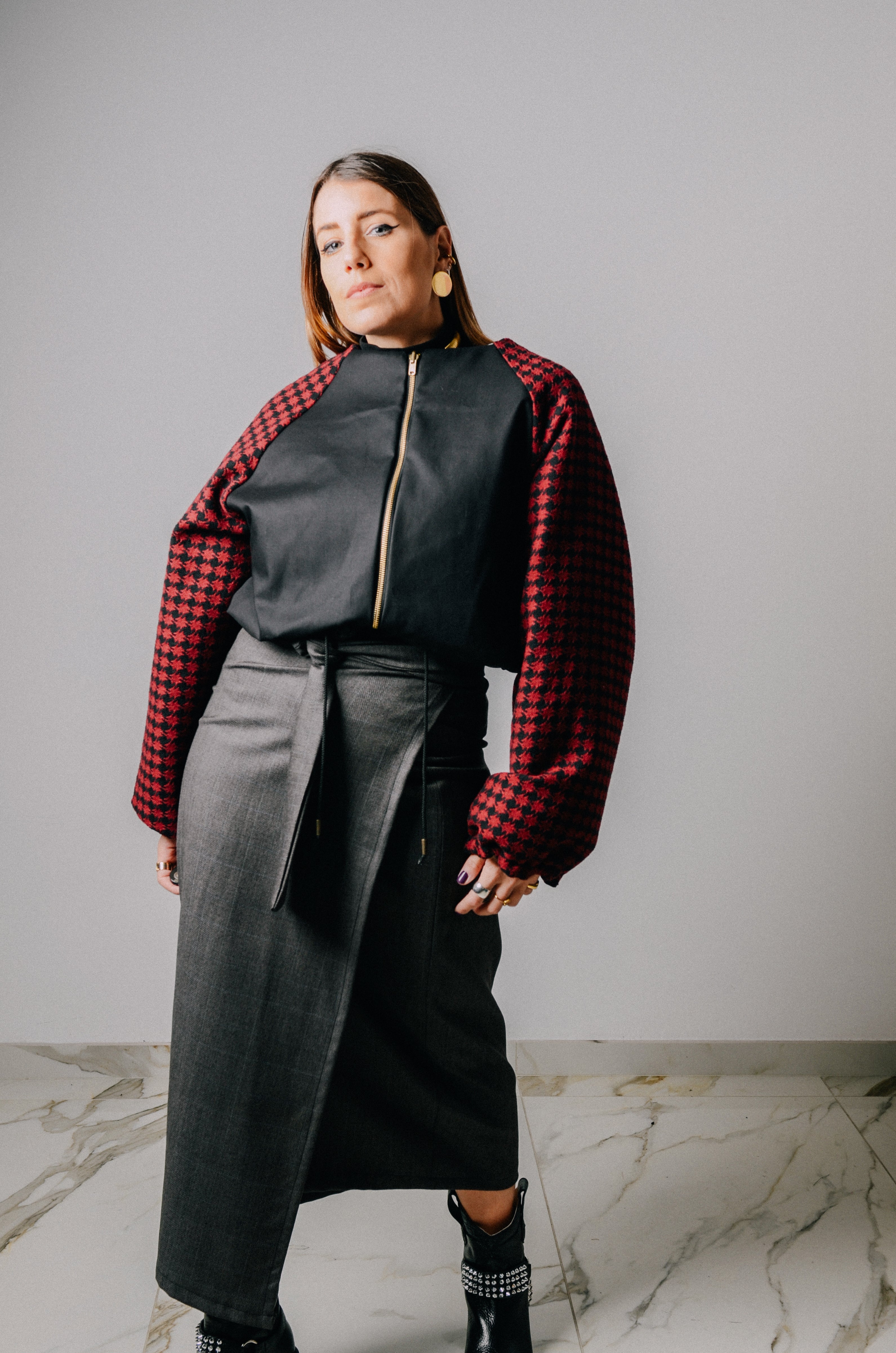 Bomber sartoriale imbottito in lana nero e bordeaux - double face