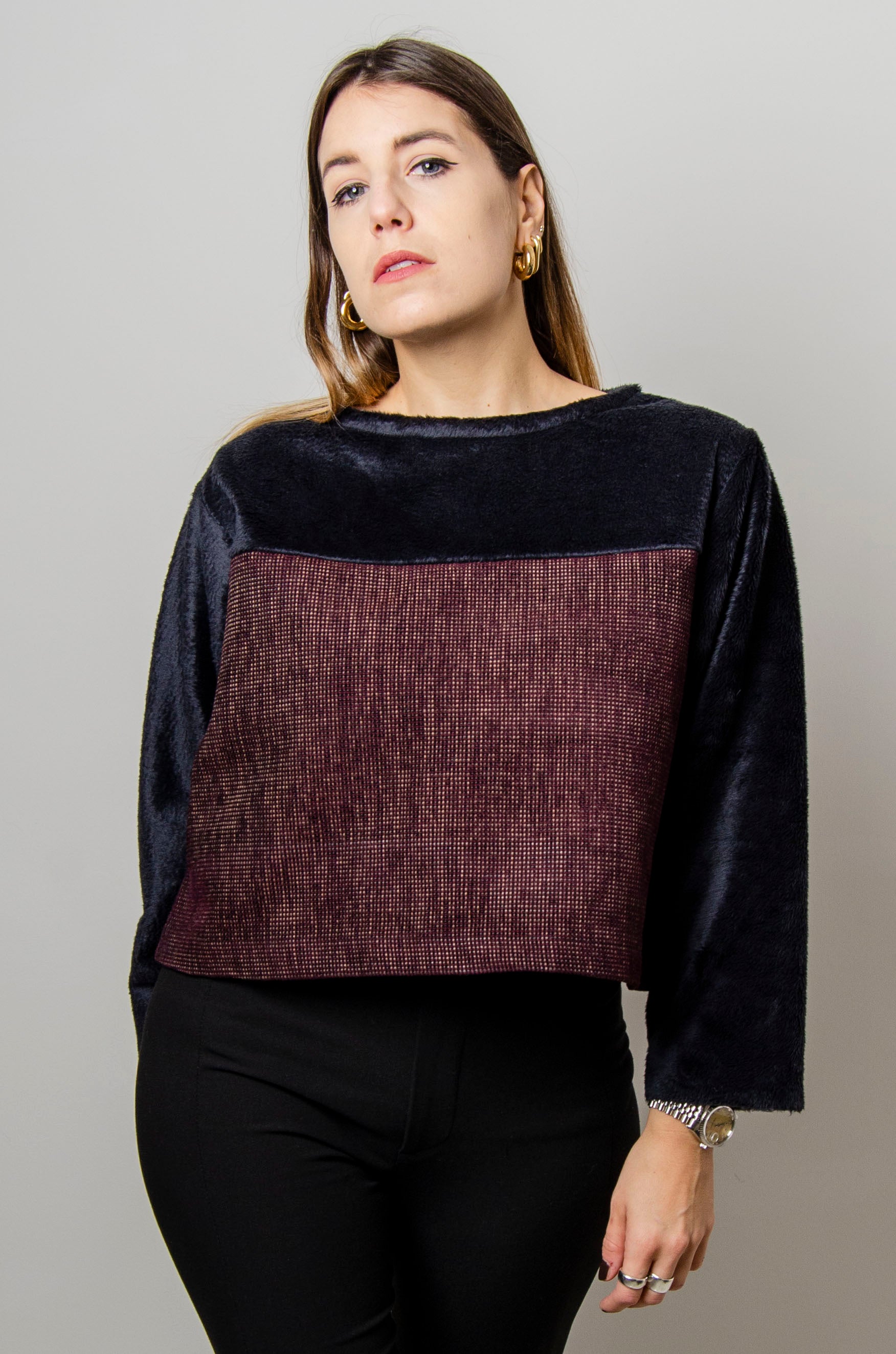 Felpa crop sartoriale in tessuto operato e pile nero  - tessuto MaxMara