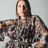 42 Kimono gioiello GUSTAVO sartoriale con pizzo e paillettes nere e rosa