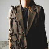 754 - Gilet Donna Vintage Upcycling Marrone a quadri con Fiocchi – Pezzo Unico Le Peg