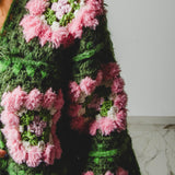 Cardigan Grace - couture artigianale in pura lana verde e rosa – Pezzo unico