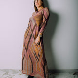 SOFT dress - Vestito con scollo a V/rotondo lungo con maniche a 3/4 fantasia in maglina elasticizzata in lurex dai colori caldi