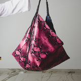 8 - NOMAD PINK PYTHON – Borsa Maxi Reversibile in Pelle Stampa Pitonata Rosa e Nera e Pelle Nera