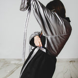 8 - Trench Sartoriale Oversize “Watson” – Ecopelle Argento e Camoscino | Pezzo Unico
